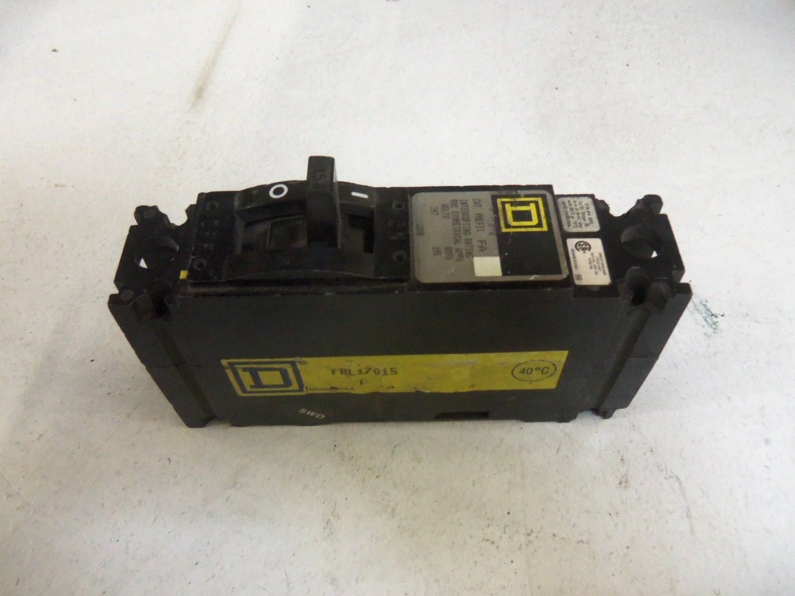 SQUARE D FAL17015 CIRCUIT BREAKER *USED*