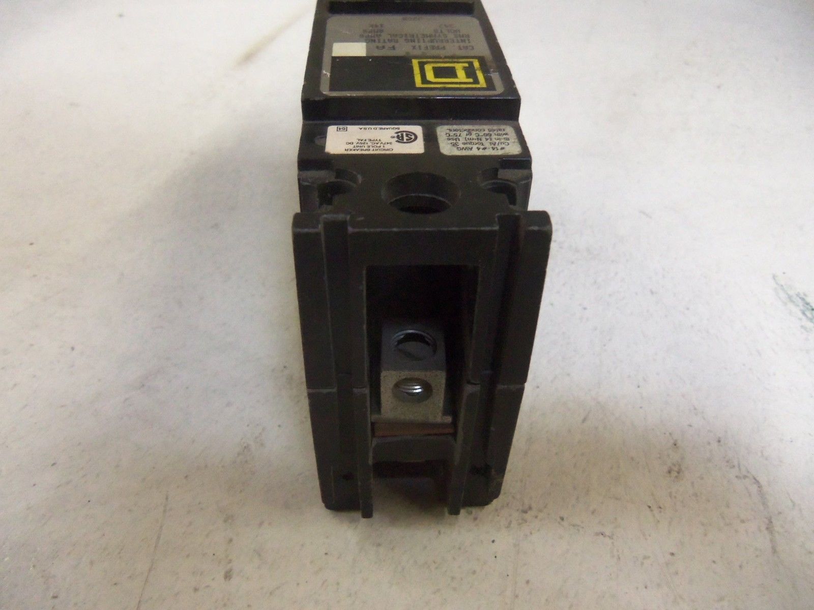 SQUARE D FAL17015 CIRCUIT BREAKER *USED*
