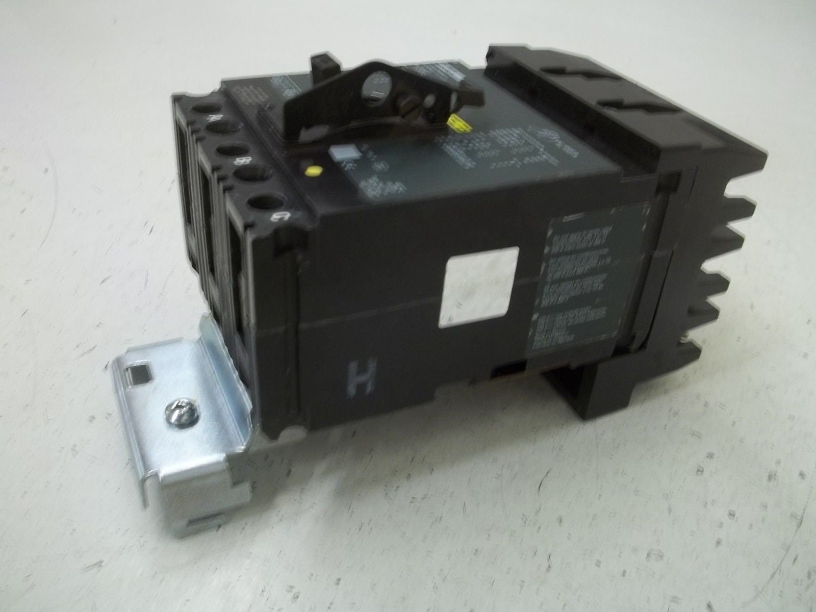 SQUARE D FH36060 CIRCUIT BREAKER *NEW NO BOX*