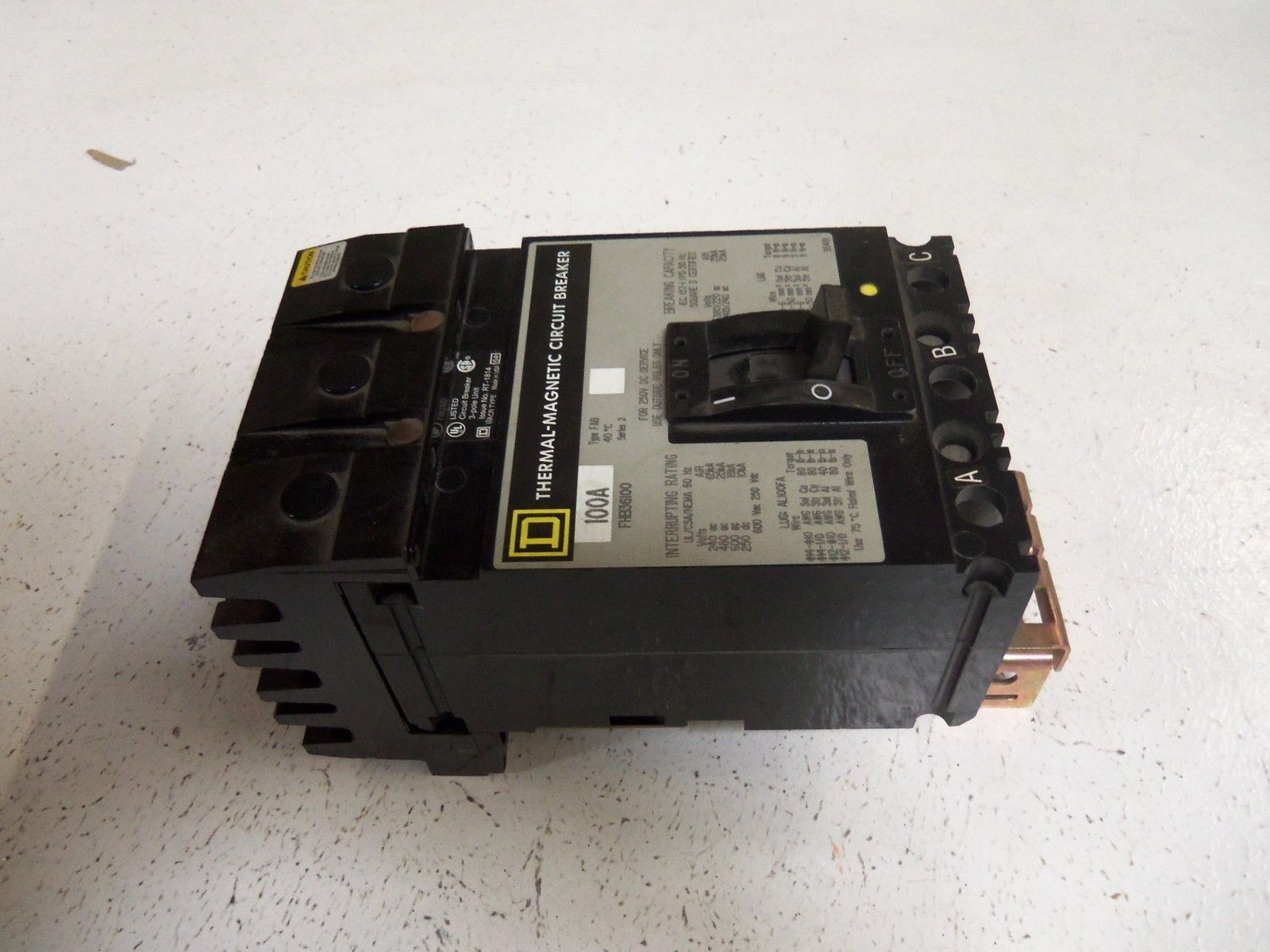 SQUARE D FHB36100 CIRCUIT BREAKER *USED*