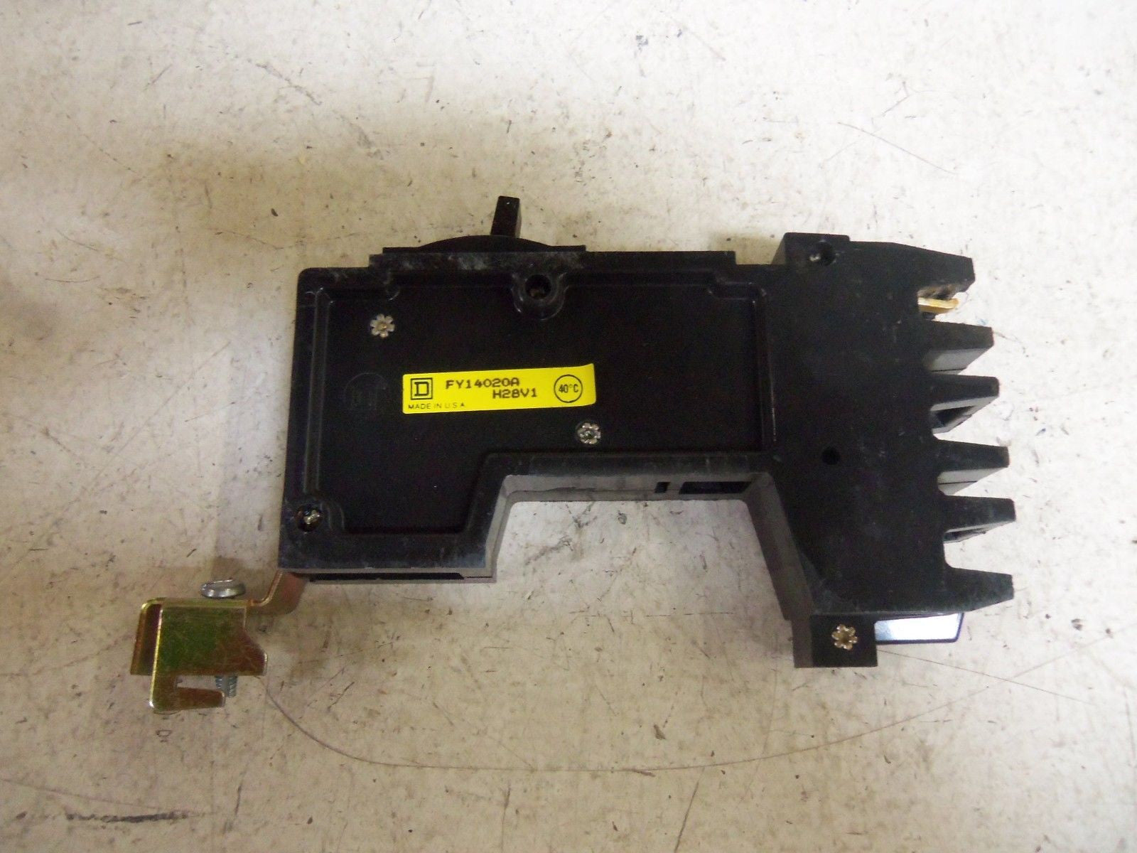 SQUARE D FY14020A CIRCUIT BREAKER 20A *NEW IN BOX*