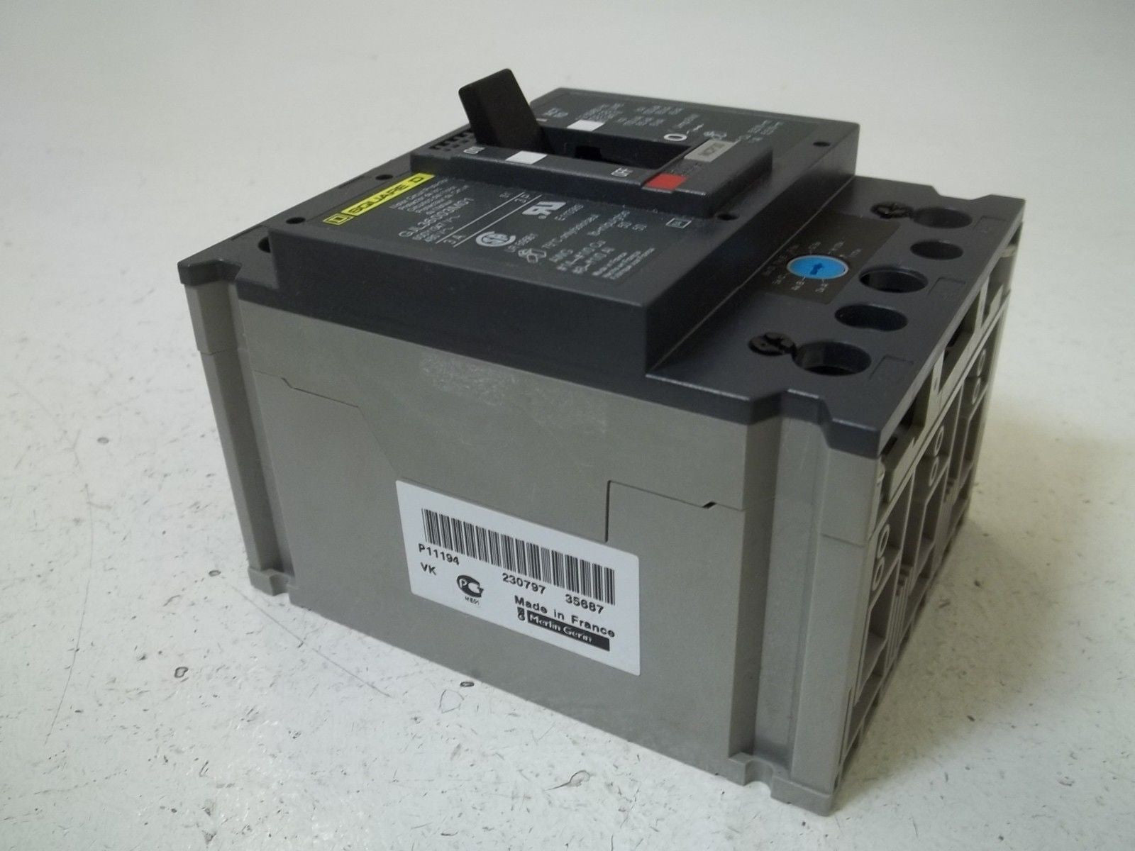 SQUARE D  GJL36003M01 CIRCUIT BREAKER 30A *NEW NO BOX*