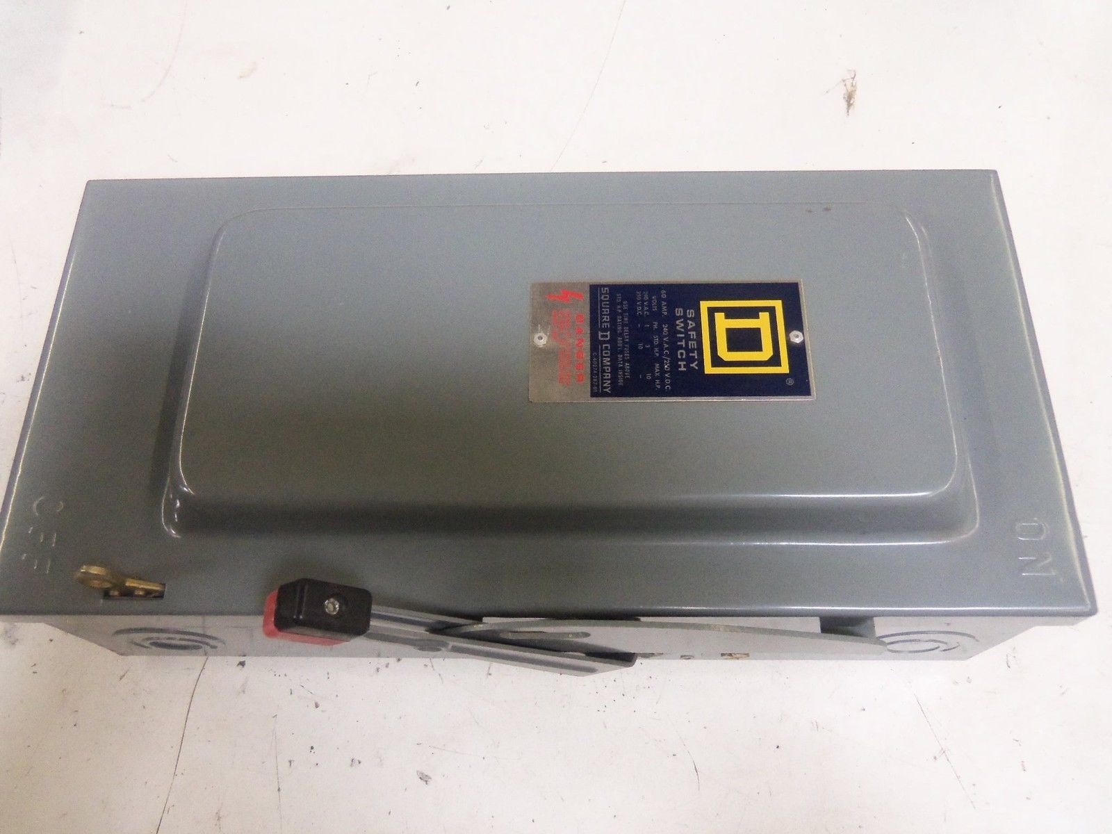 SQUARE D H222 SAFETY SWITCH 60A 240V *NEW NO BOX*