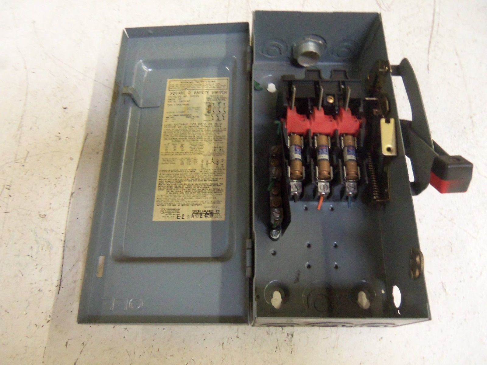 SQUARE D H321N SAFETY SWITCH *USED*