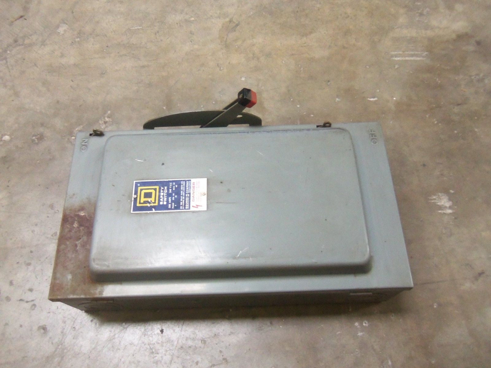 SQUARE D H324N SAFETY SWITCH *USED*