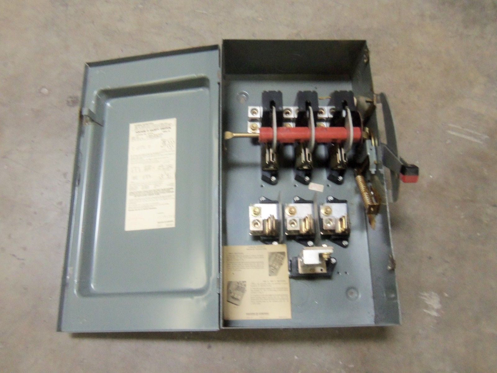 SQUARE D H324N SAFETY SWITCH *USED*
