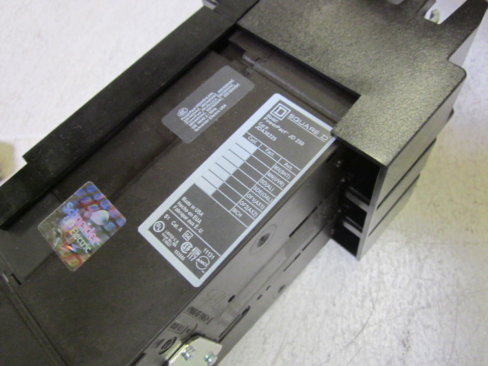 SQUARE D JDA36225 CIRCUIT BREAKER *NEW IN BOX*