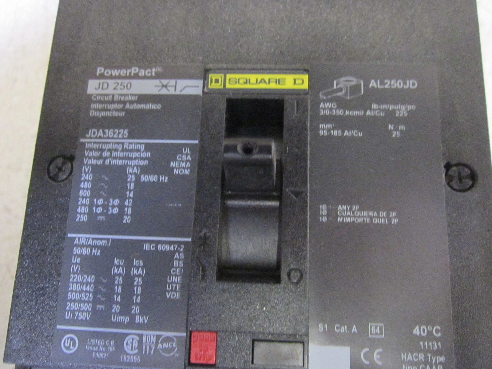 SQUARE D JDA36225 CIRCUIT BREAKER *NEW IN BOX*