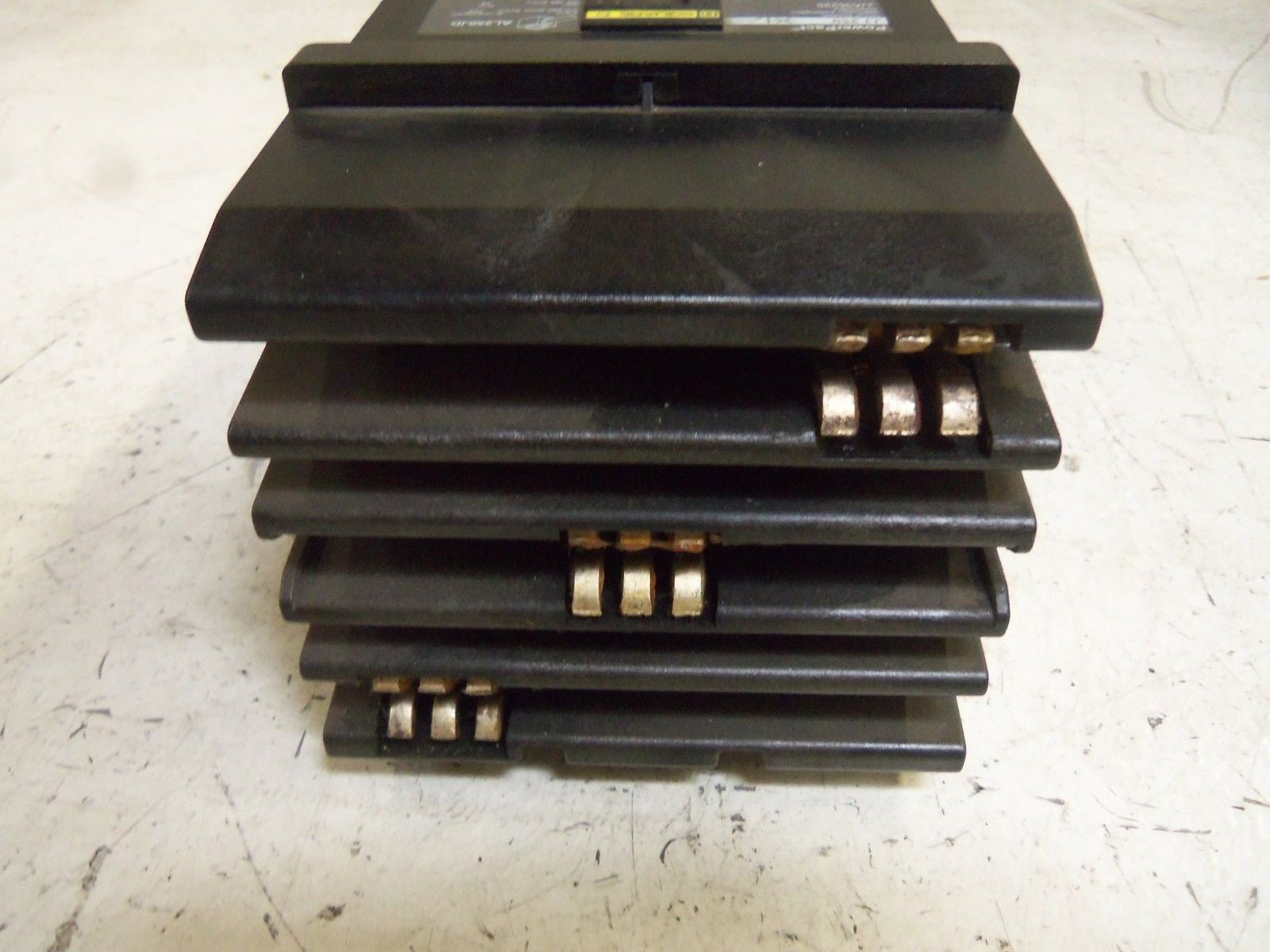 SQUARE D JJA36225 CIRCUIT BREAKER *USED*