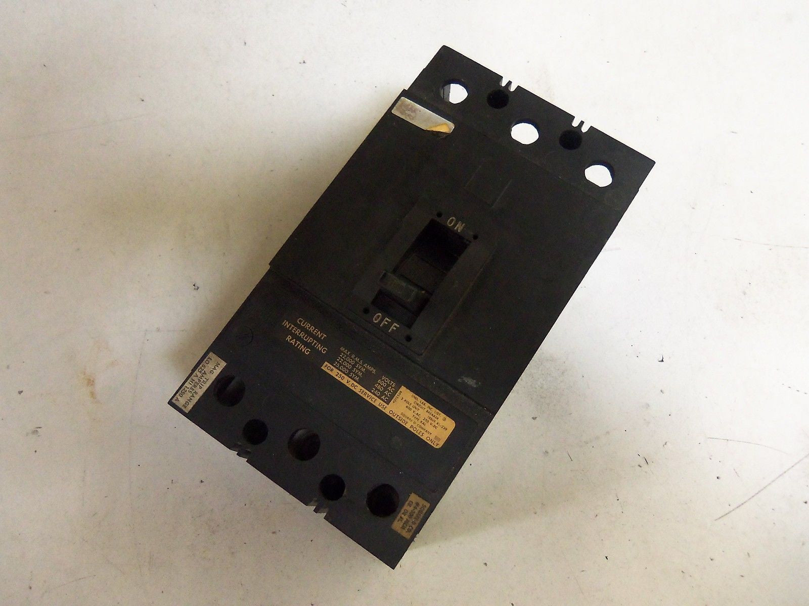 SQUARE D KAL-36125 CIRCUIT BREAKER *USED*