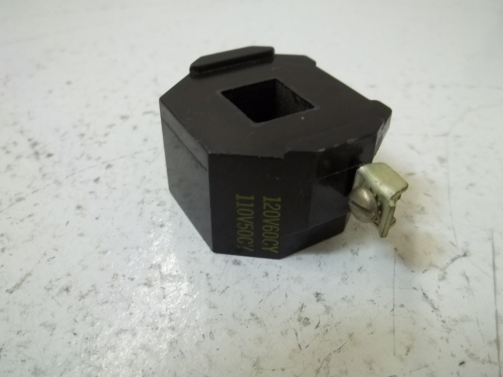 SQUARE D L295-S49-W31A 120V COIL *USED*