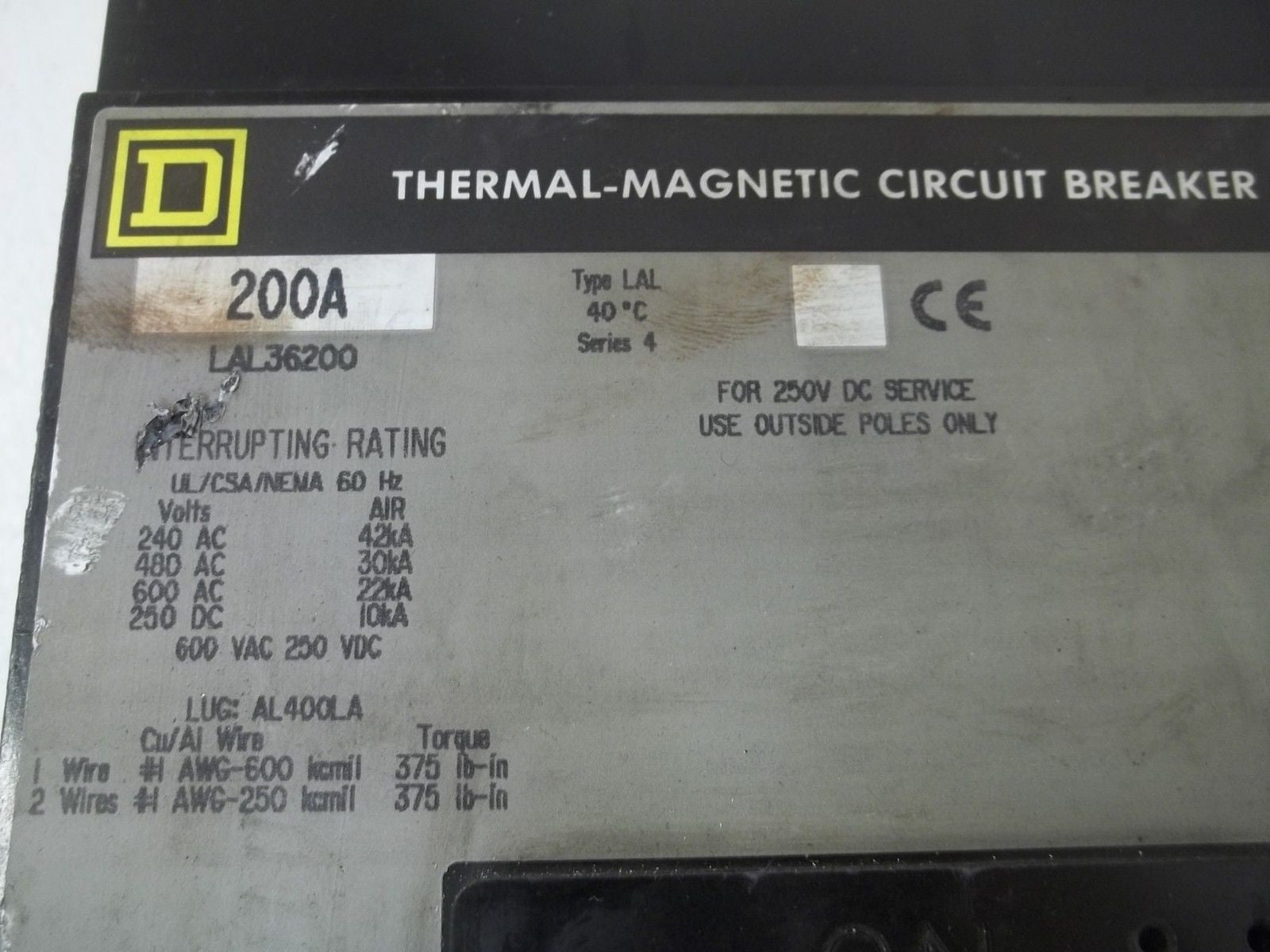 SQUARE D LAL36200 CIRCUIT BREAKER (DENT ON SIDE) *USED*