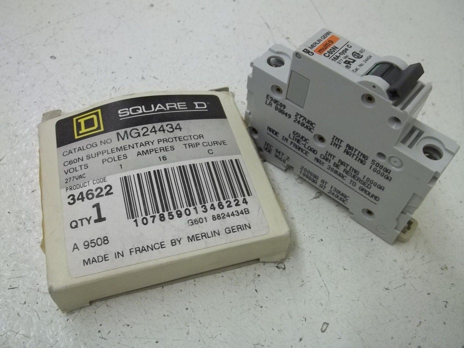 SQUARE D MG24434 CIRCUIT BREAKER *NEW IN BOX*