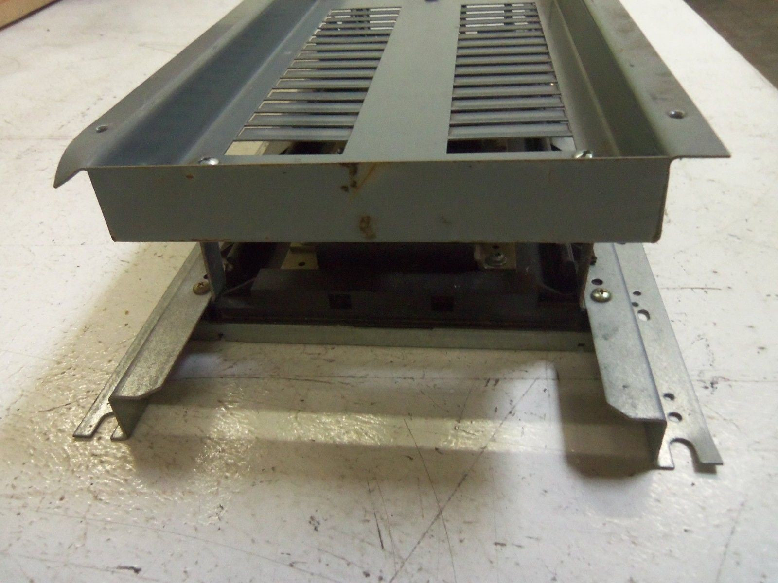 SQUARE D NQ0D30L225 PANELBOARD INTERIOR *USED*