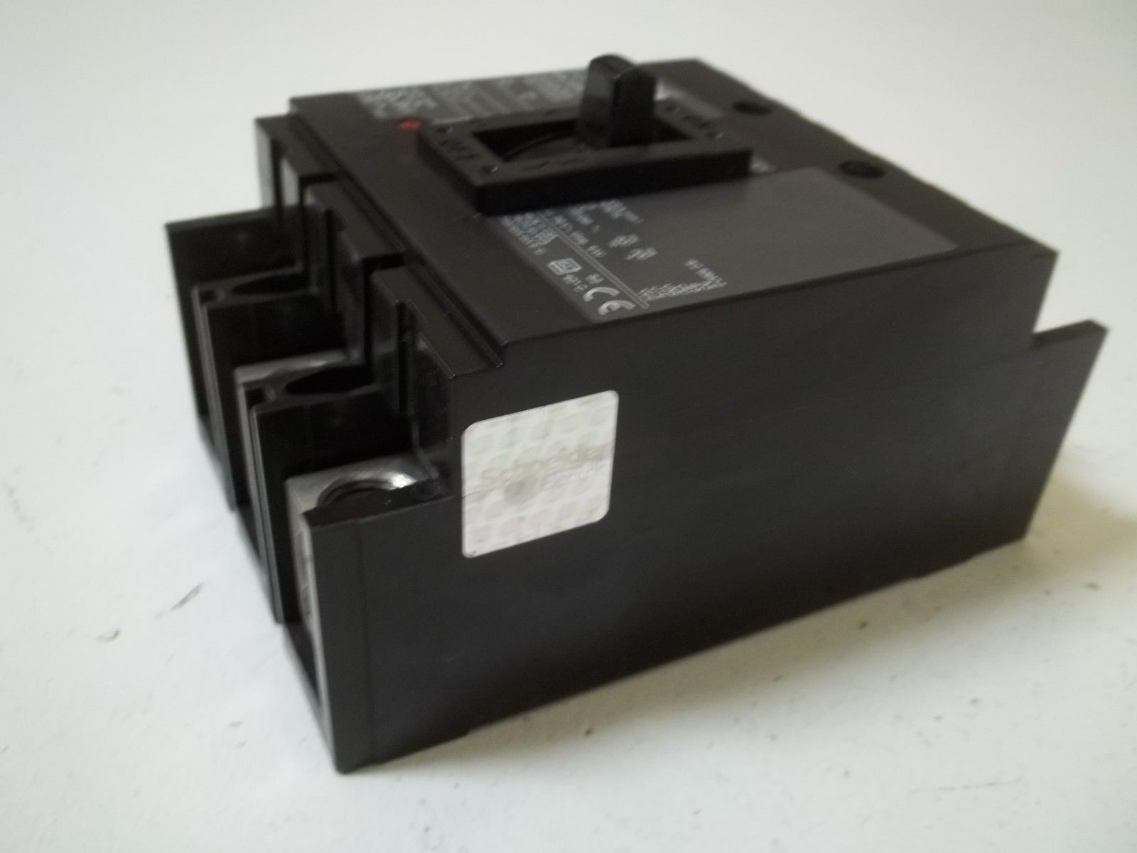 SQUARE D QBL32200 CIRCUIT BREAKER *USED*