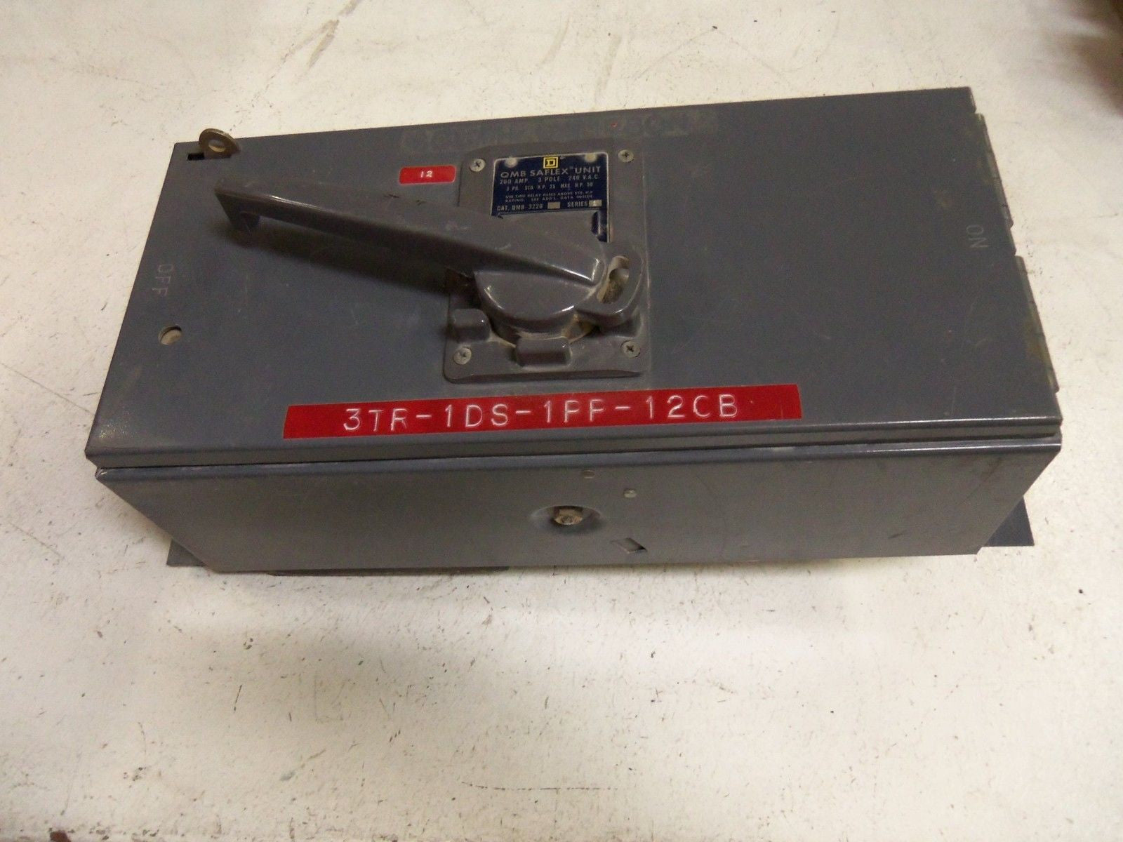 SQUARE D QMB-3220 SWITCH *USED*