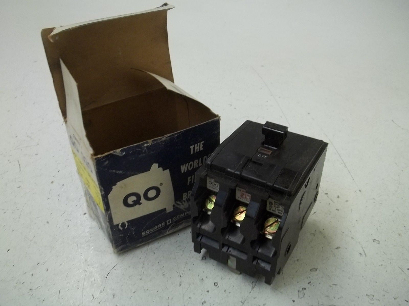 SQUARE D QO320 CIRCUIT BREAKER 20A *NEW IN BOX*