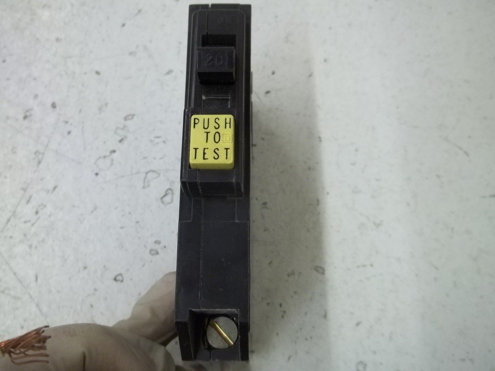 SQUARE D QOB120GFI CIRCUIT BREAKER 20A *NEW IN BOX*