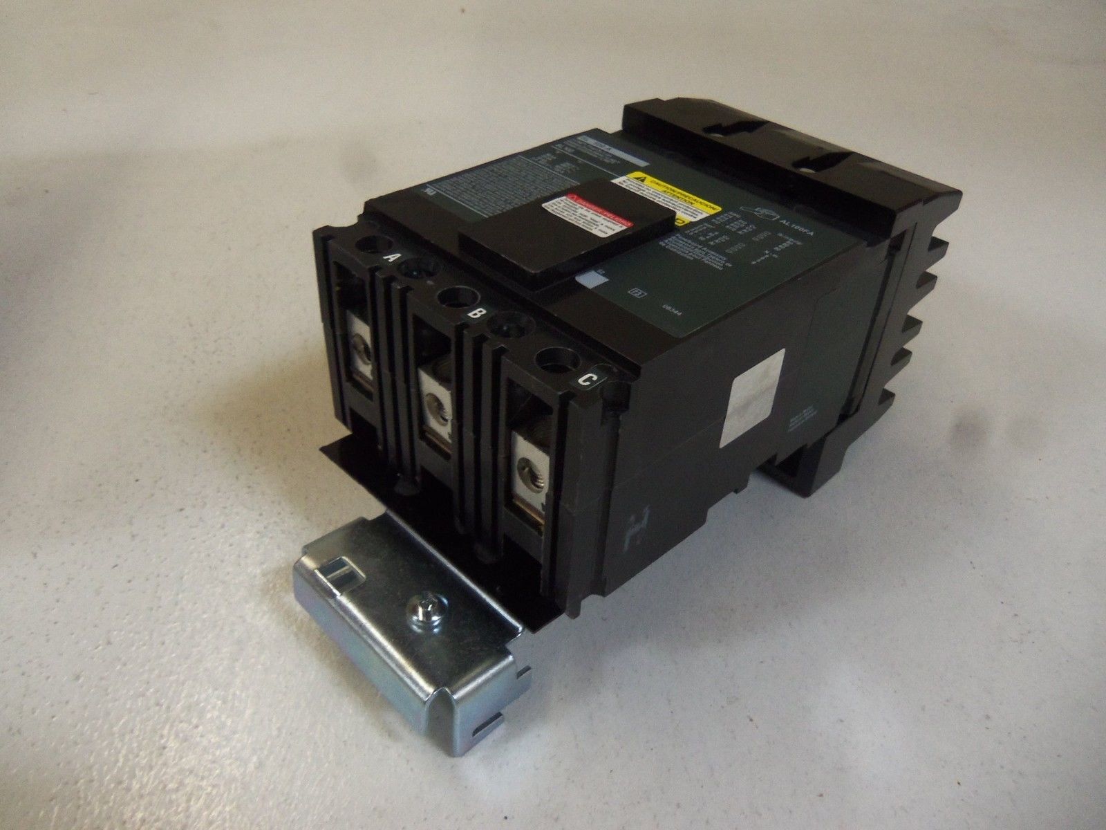 SQUARE D SL 100 A *NEW IN BOX*