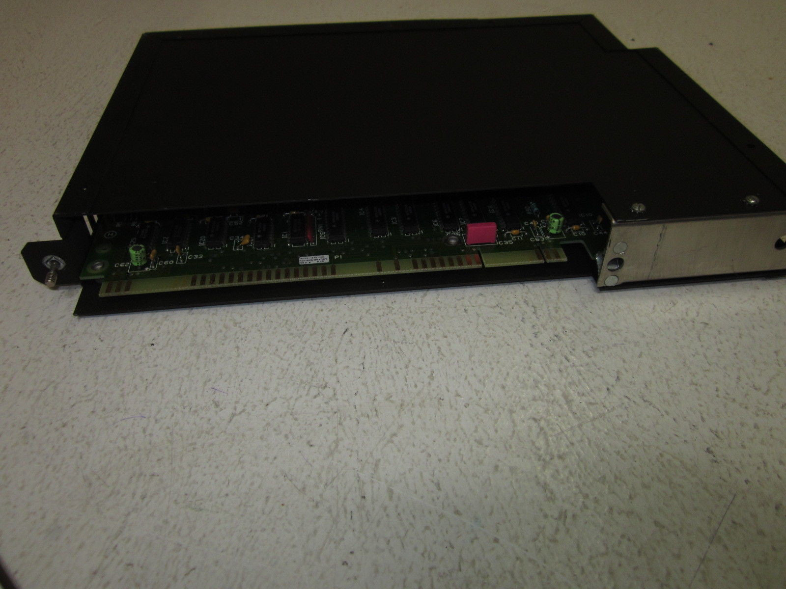 SQUARE D / SY/MAX OUT PUT MODULE  8030 ROM441 SER.F2 *USED*