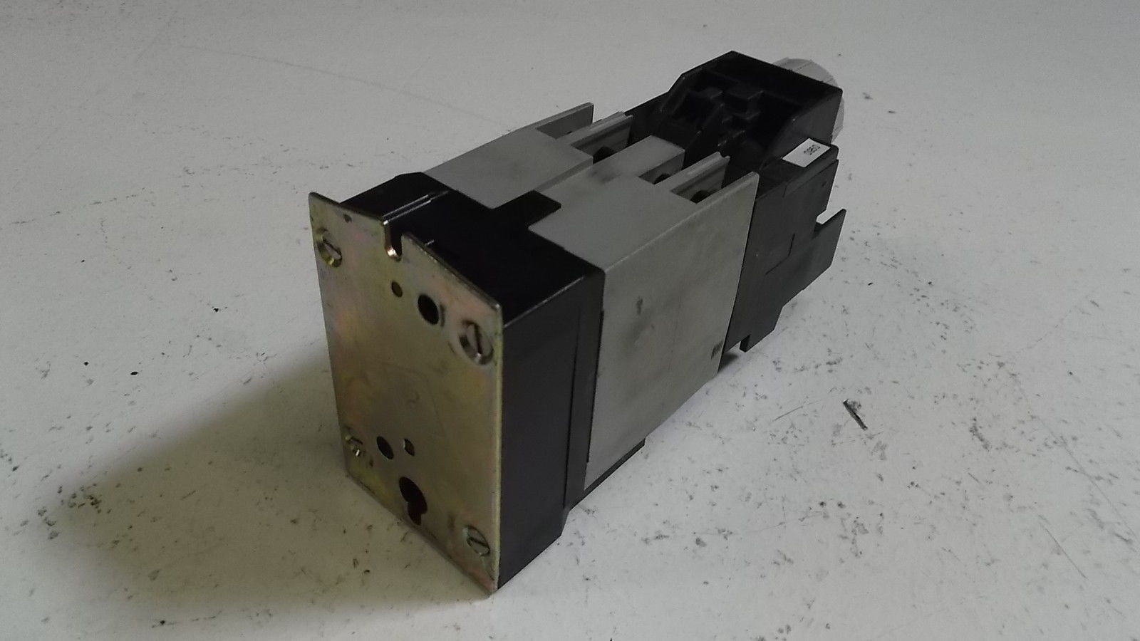 SQUARE D TIME DELAY RELAY 8501XTD1 *USED*