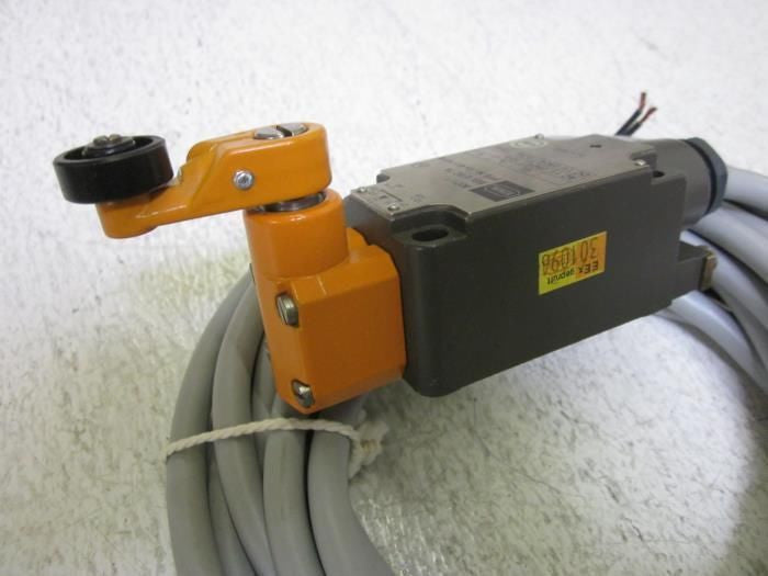 STAHL 8071/1 SWITCH *USED*