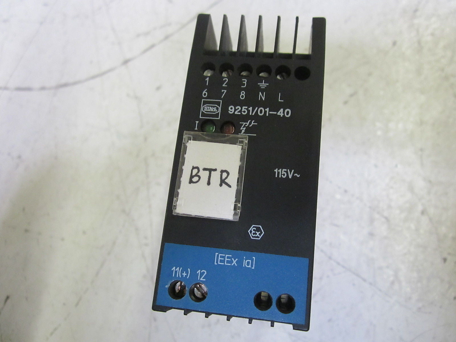 STAHL 9251/01-40 RELAY REPEATER 115V *USED*