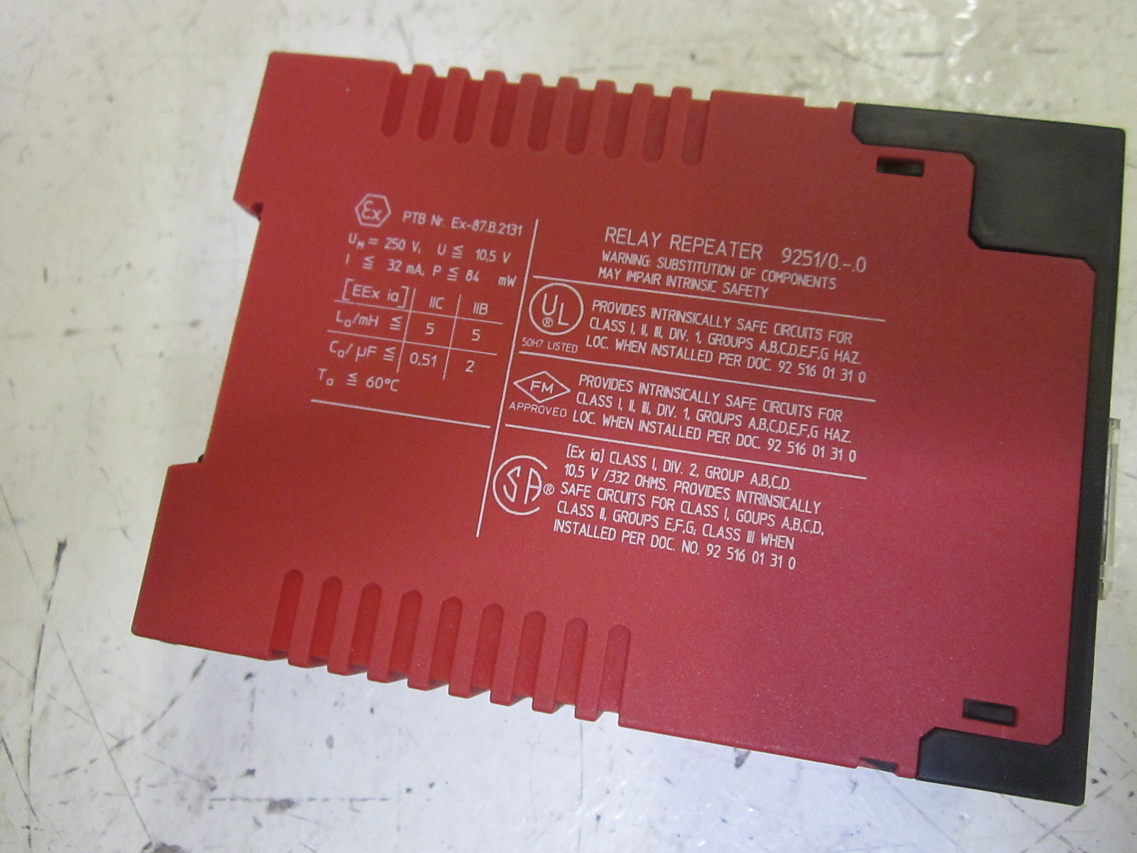 STAHL 9251/01-40 RELAY REPEATER 115V *USED*