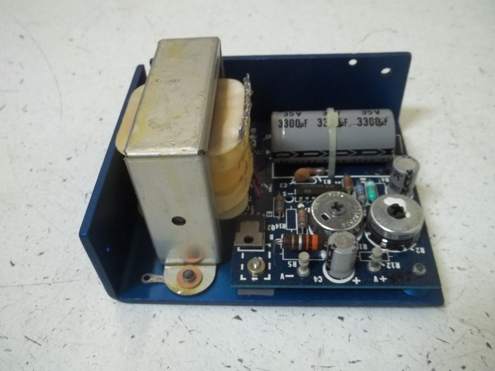 STANDAR POWER INC.  SPS30-15 POWER SUPPLY 15V 1.6A *NEW IN BOX*