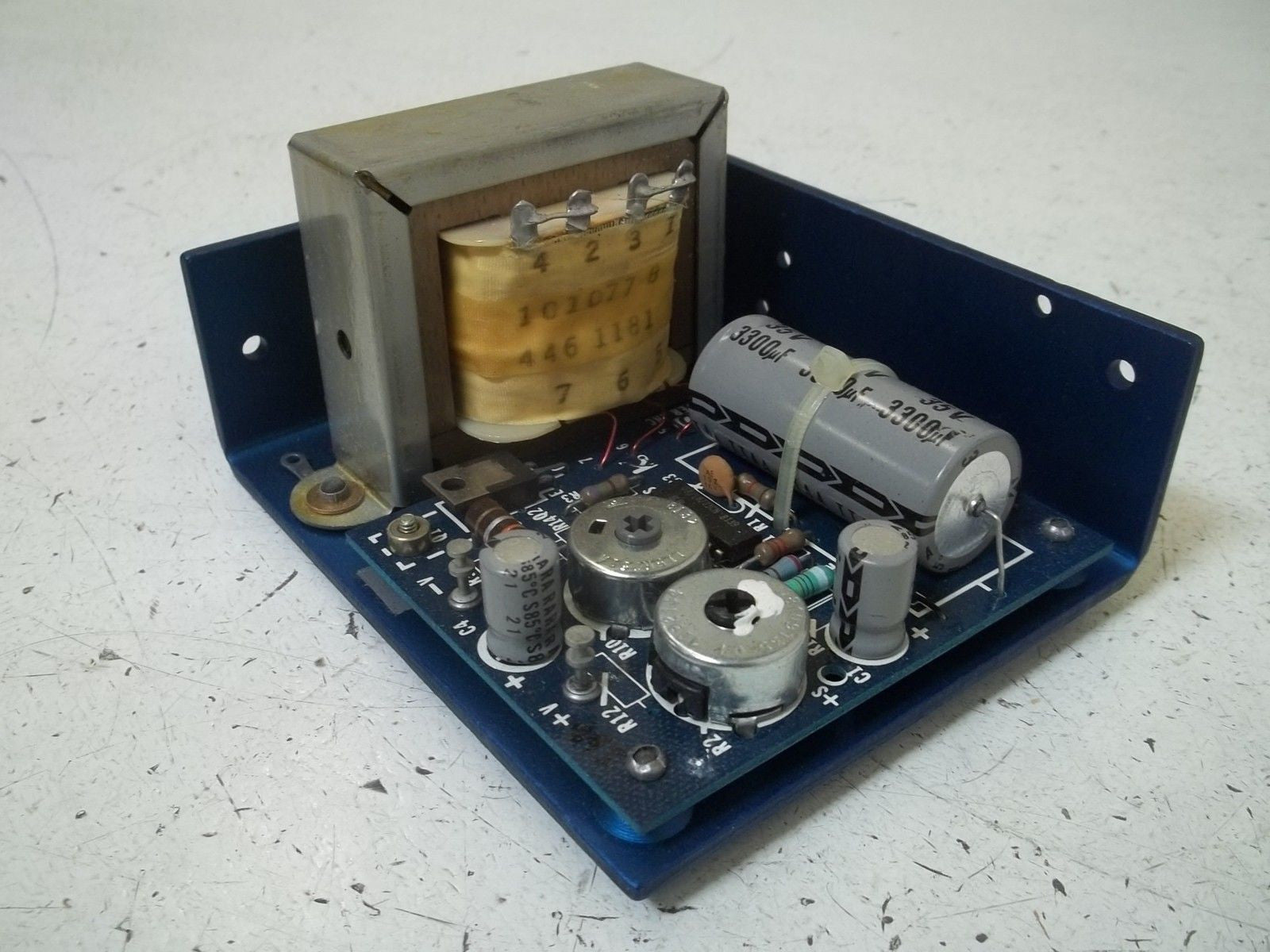 STANDAR POWER INC.  SPS30-15 POWER SUPPLY 15V 1.6A *NEW IN BOX*