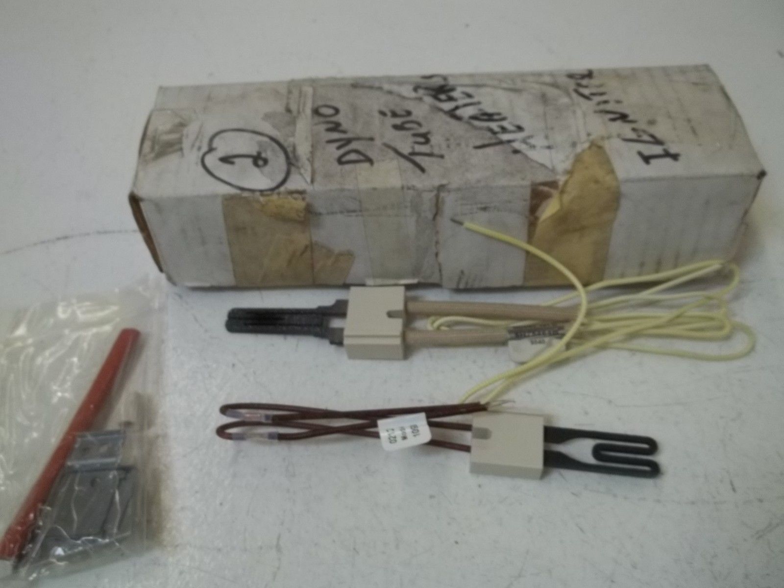 STARLITE 11120-100-1090 FURNACE IGNITER *NEW IN BOX*