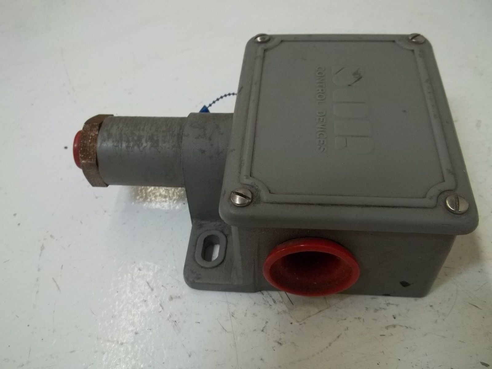 SOR 6NN-K2-N4-F1A PRESSURE SWITCH *USED*