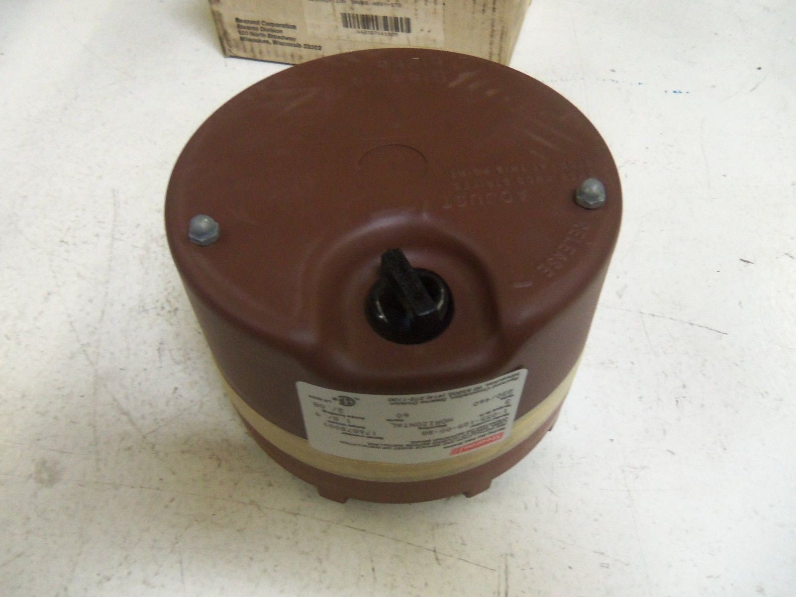 STEARNS 1055-125-00-BQ *NEW IN BOX*