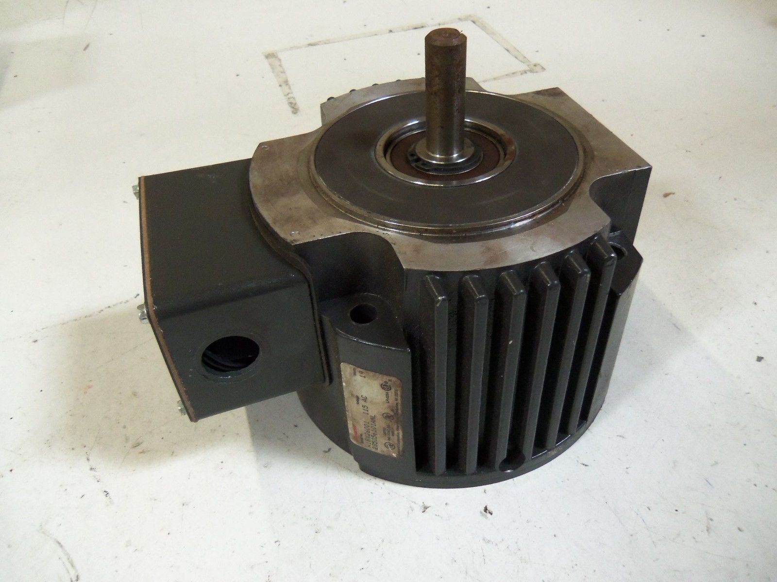 STEARNS 235056101ANL BRAKE 115VAC 19W *USED*