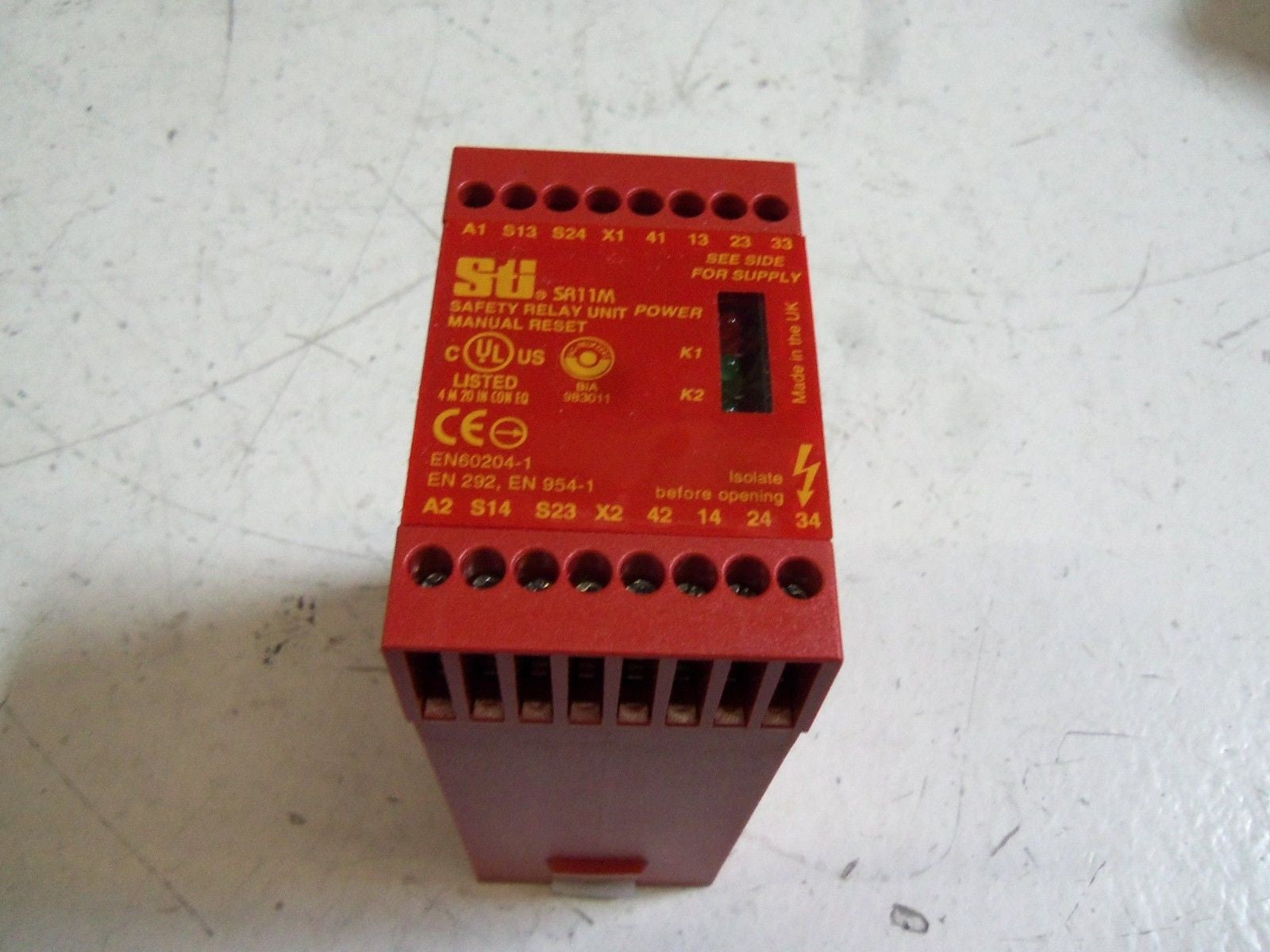 STI 44510-0450 SAFETY RELAY SR11M24 *NEW IN BOX*