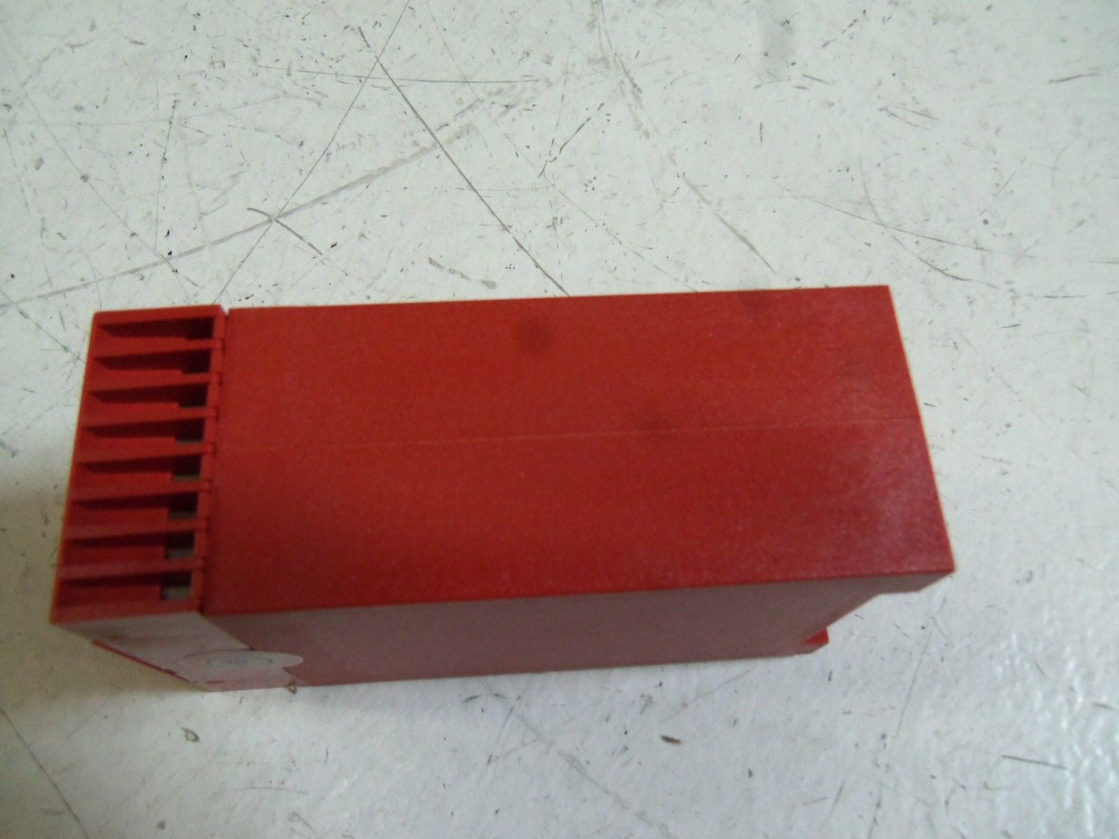 STI 44510-0450 SAFETY RELAY SR11M24 *NEW IN BOX*