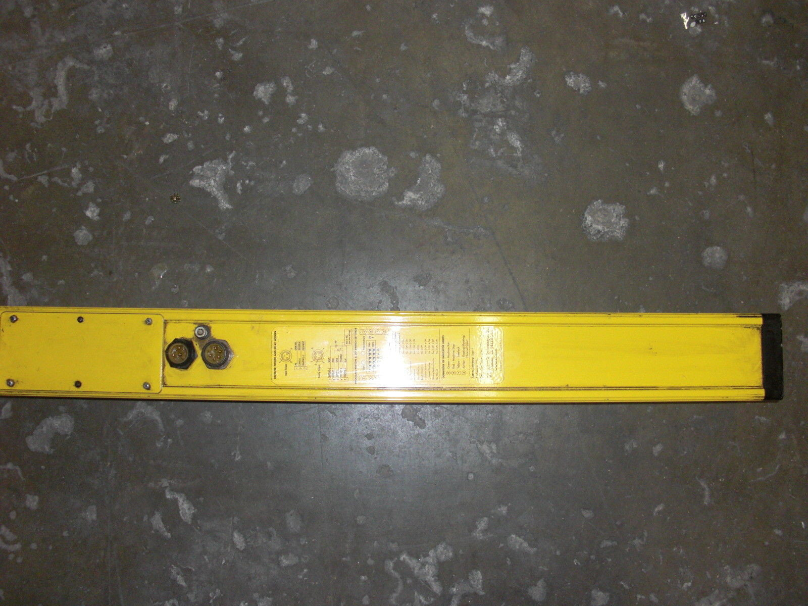 STI MEGA SAFE 4600 MG46-30-700-R-A1-CX1 *USED*