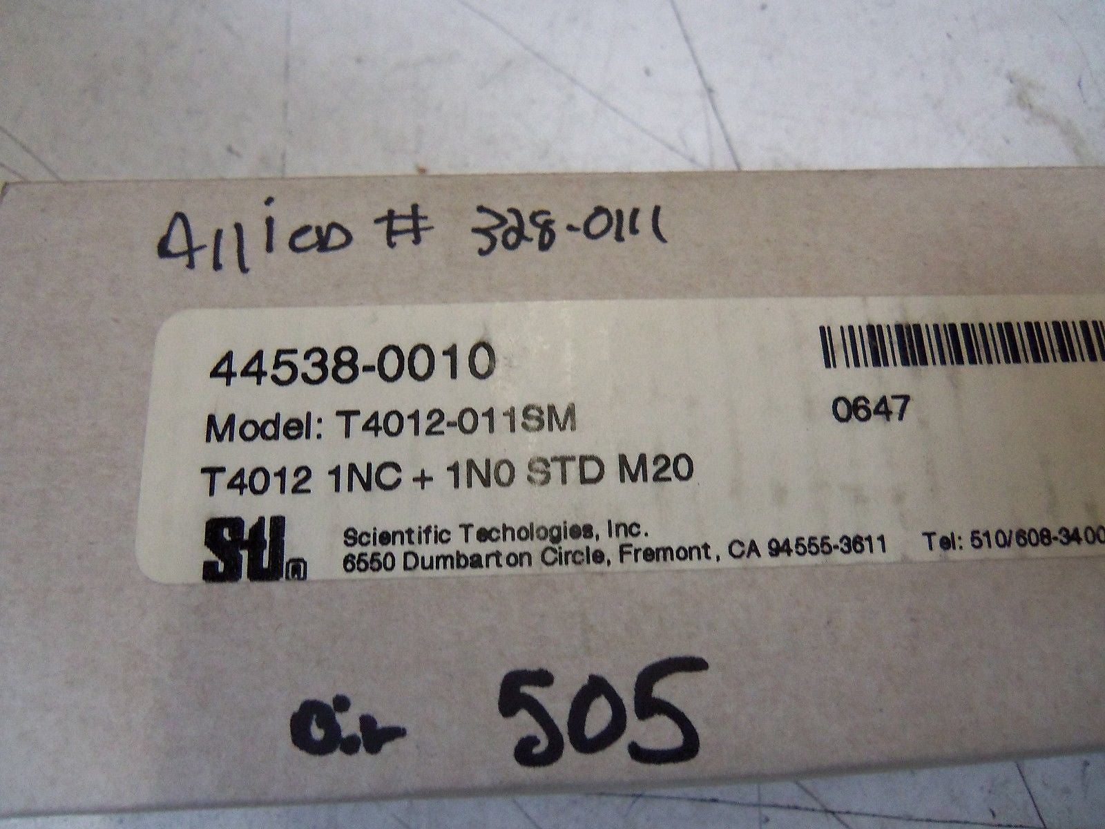 STI SAFETY INERLOCK SWITCH T4012-011 *NEW IN BOX*