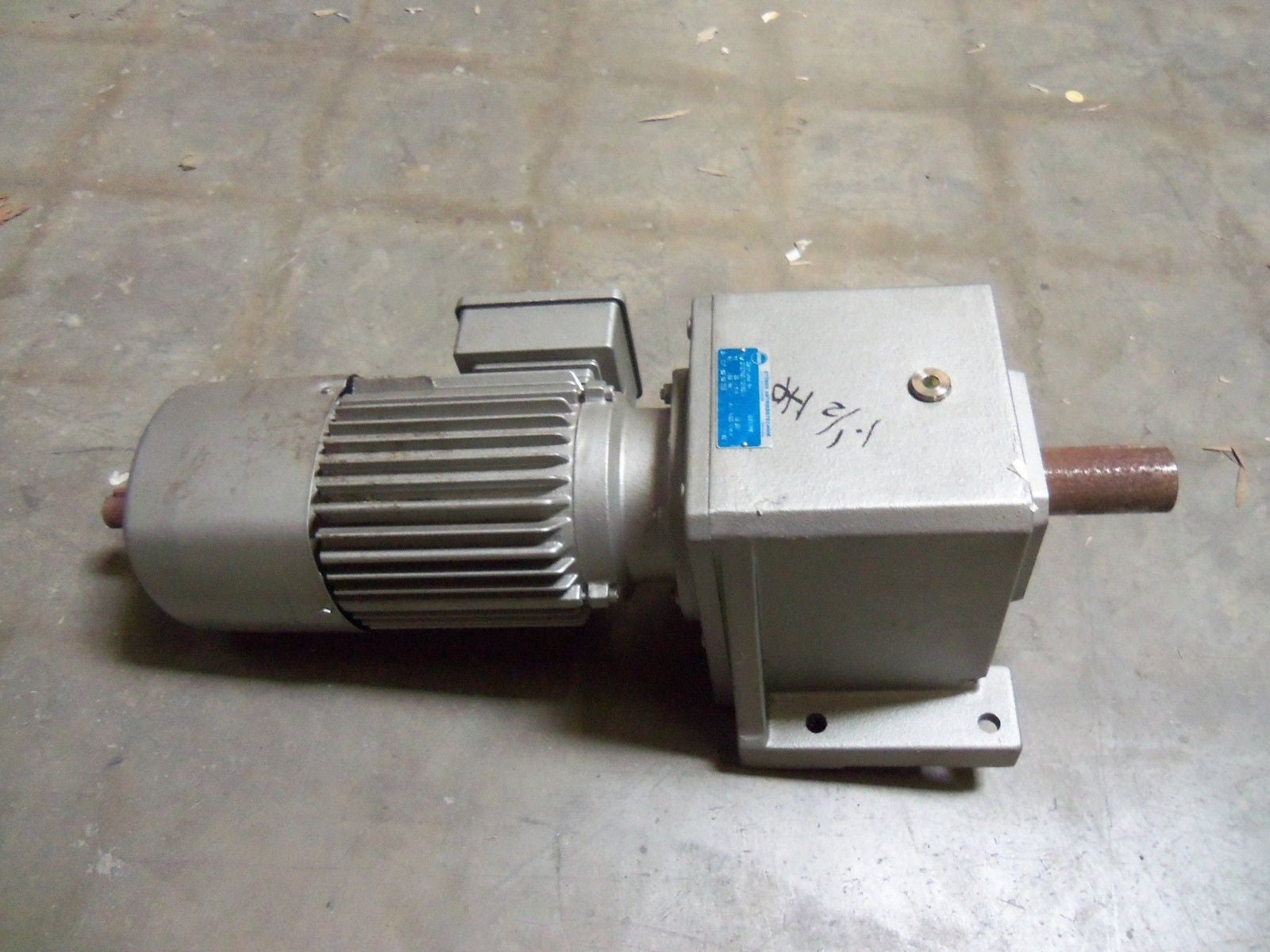 STOBER C402N0470D90L4 GEAR MOTOR *AS PICTURED*