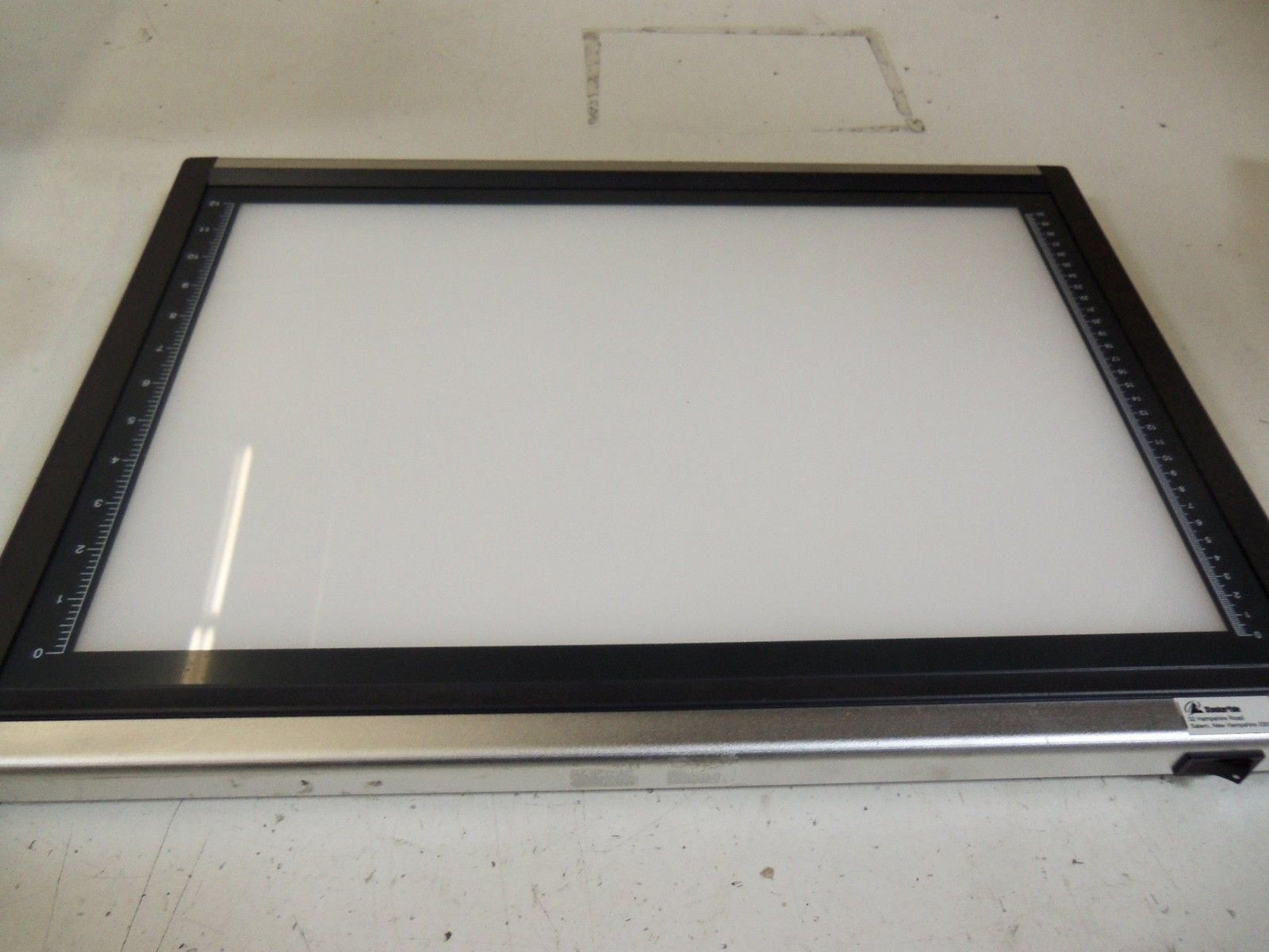 STOCKER YALE LP-1218 LIGHT PANEL *USED*