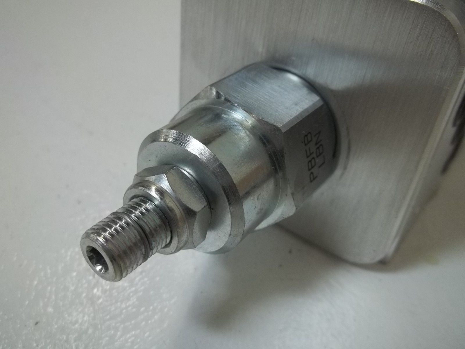 SUN HYDRAULICS BBP WITH PBFB SANDWICH PRESSURE REDUCING VALVE *NEW NO BOX*