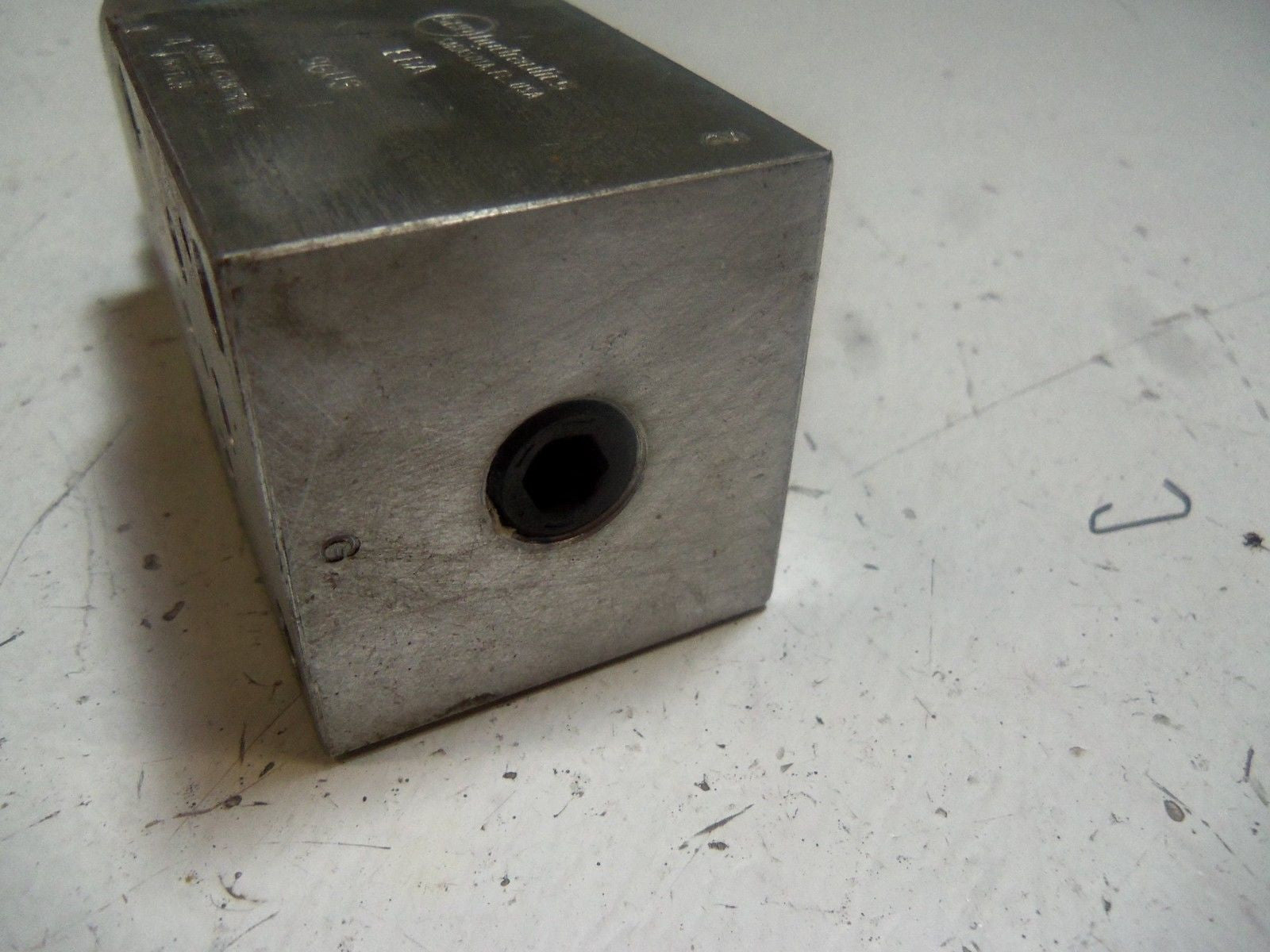 SUN HYDRAULICS EBA-9GU3 SOLENOID VALVE *USED*