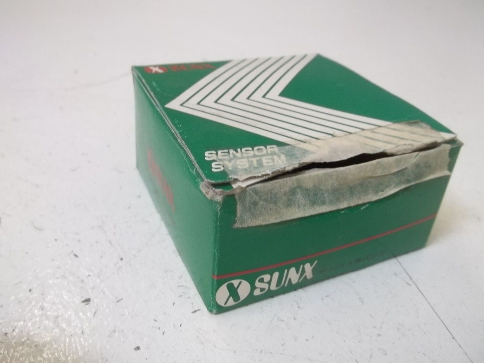 SUNX CX-RVM5 RETRO 5M IR 12-24VDC NPN W/RF-230 *USED*