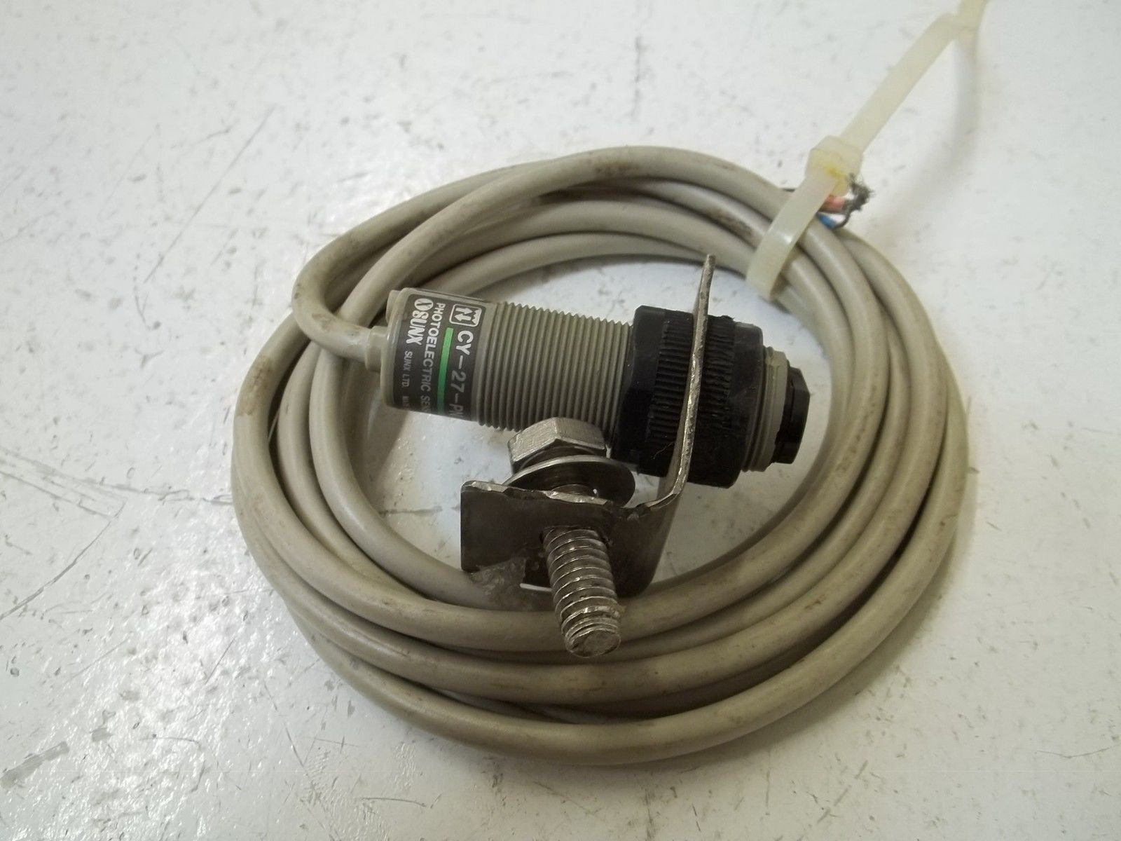 SUNX CY-27-PN *USED*