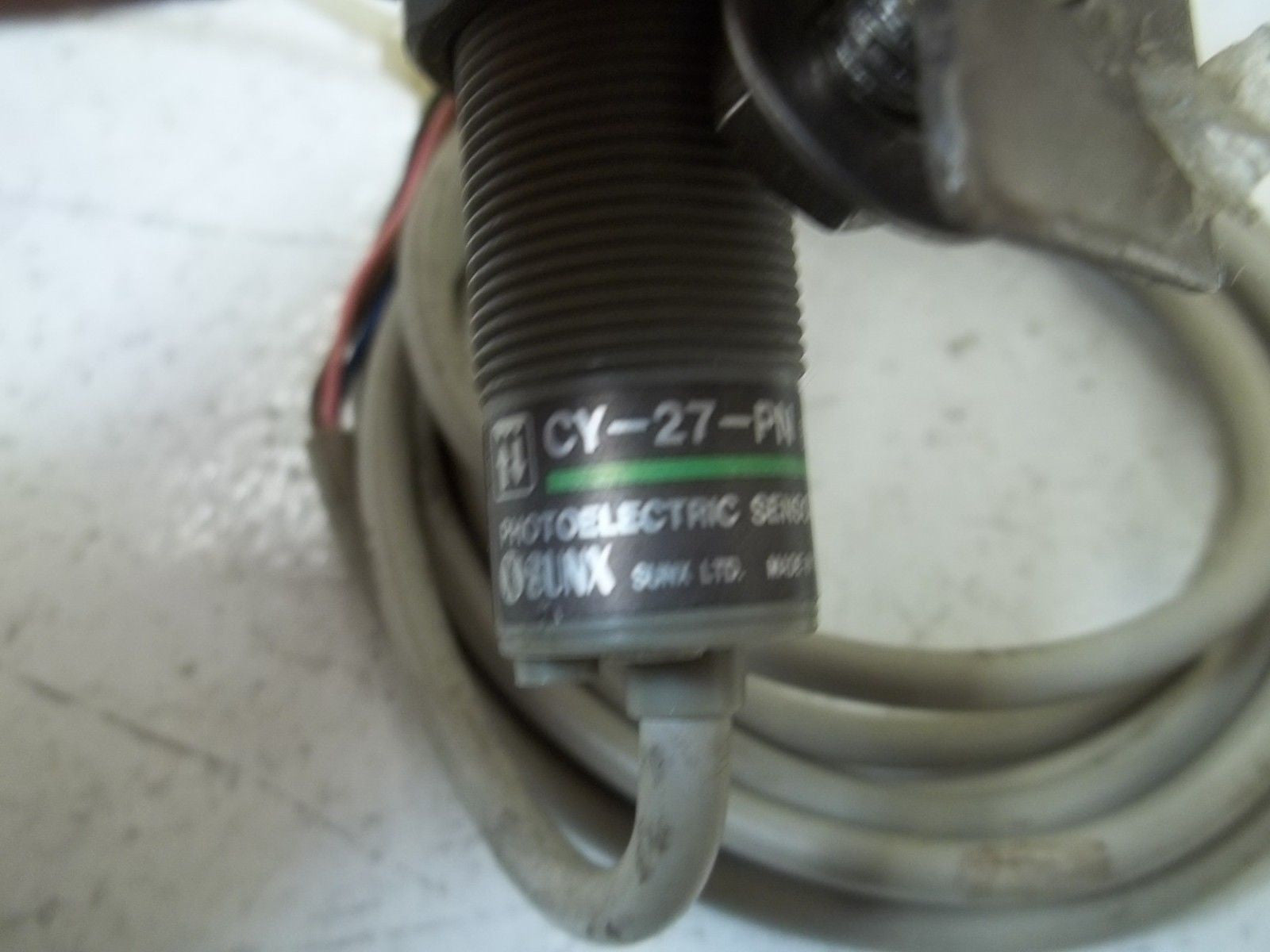 SUNX CY-27-PN *USED*