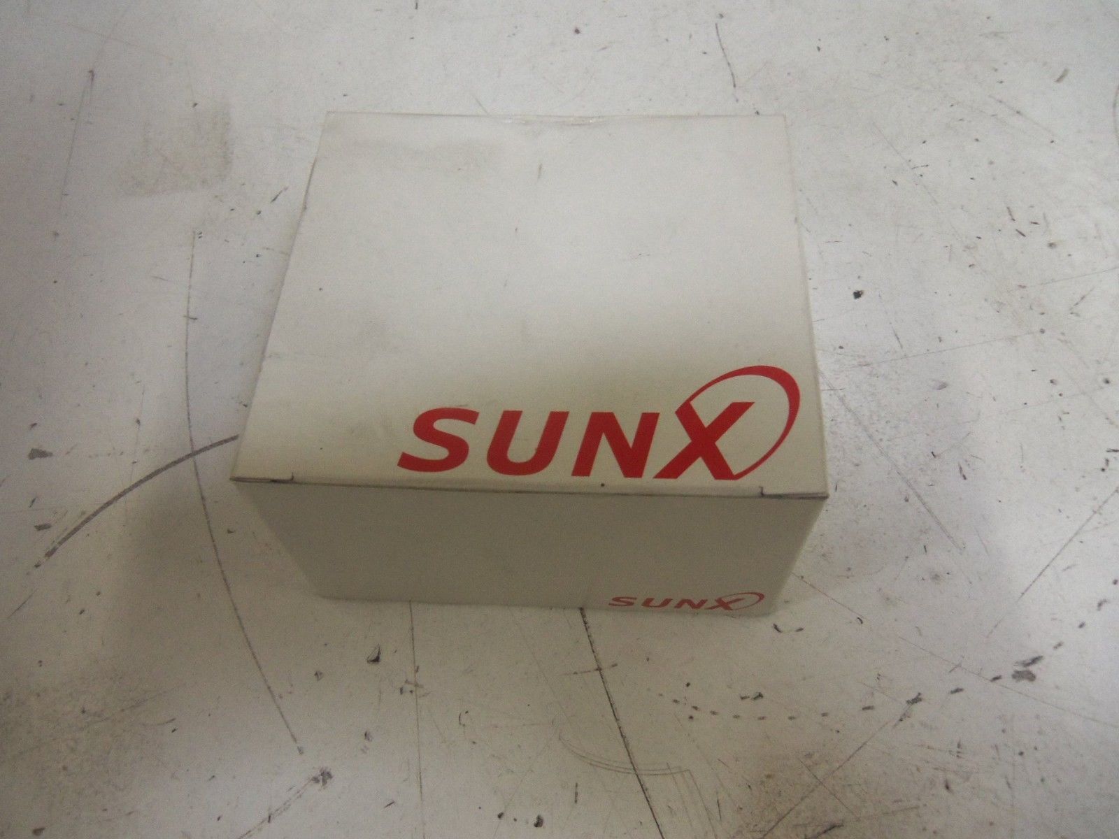 SUNX PE-20N *NEW IN BOX*