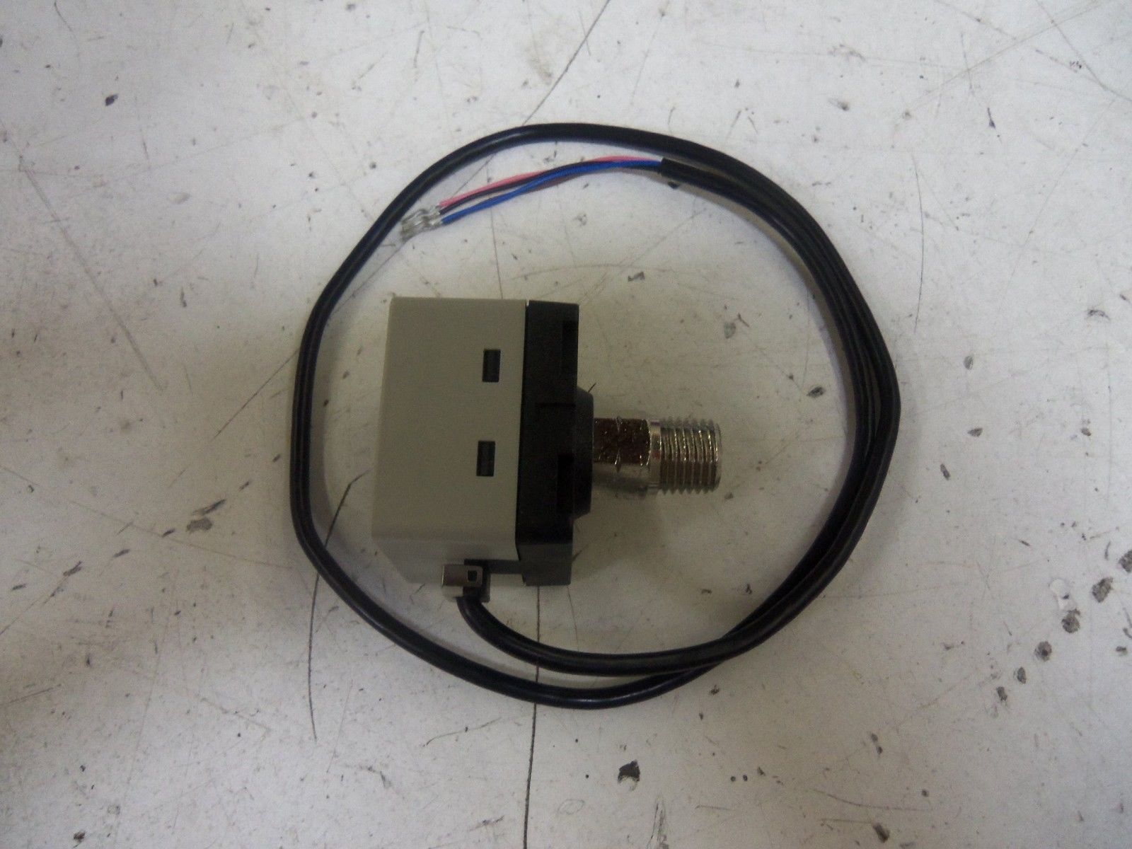 SUNX PE-20N *NEW IN BOX*