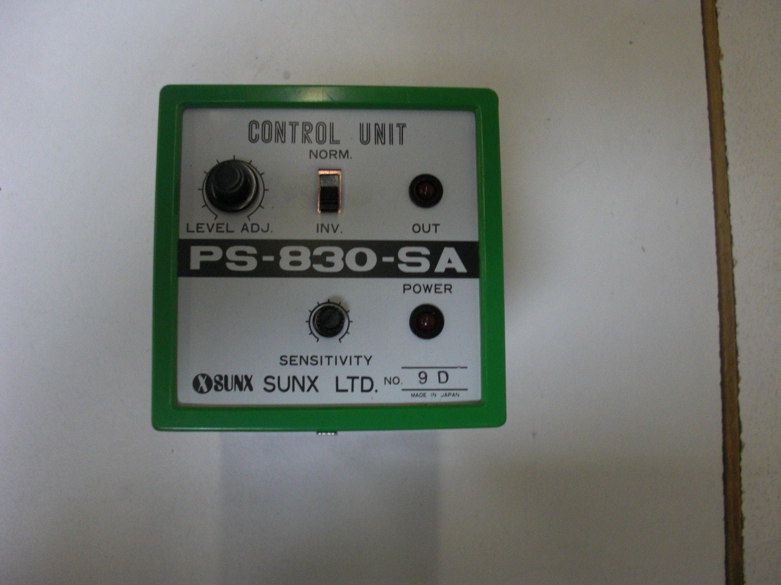 SUNX PS-830-SA CONTROL UNIT *USED*