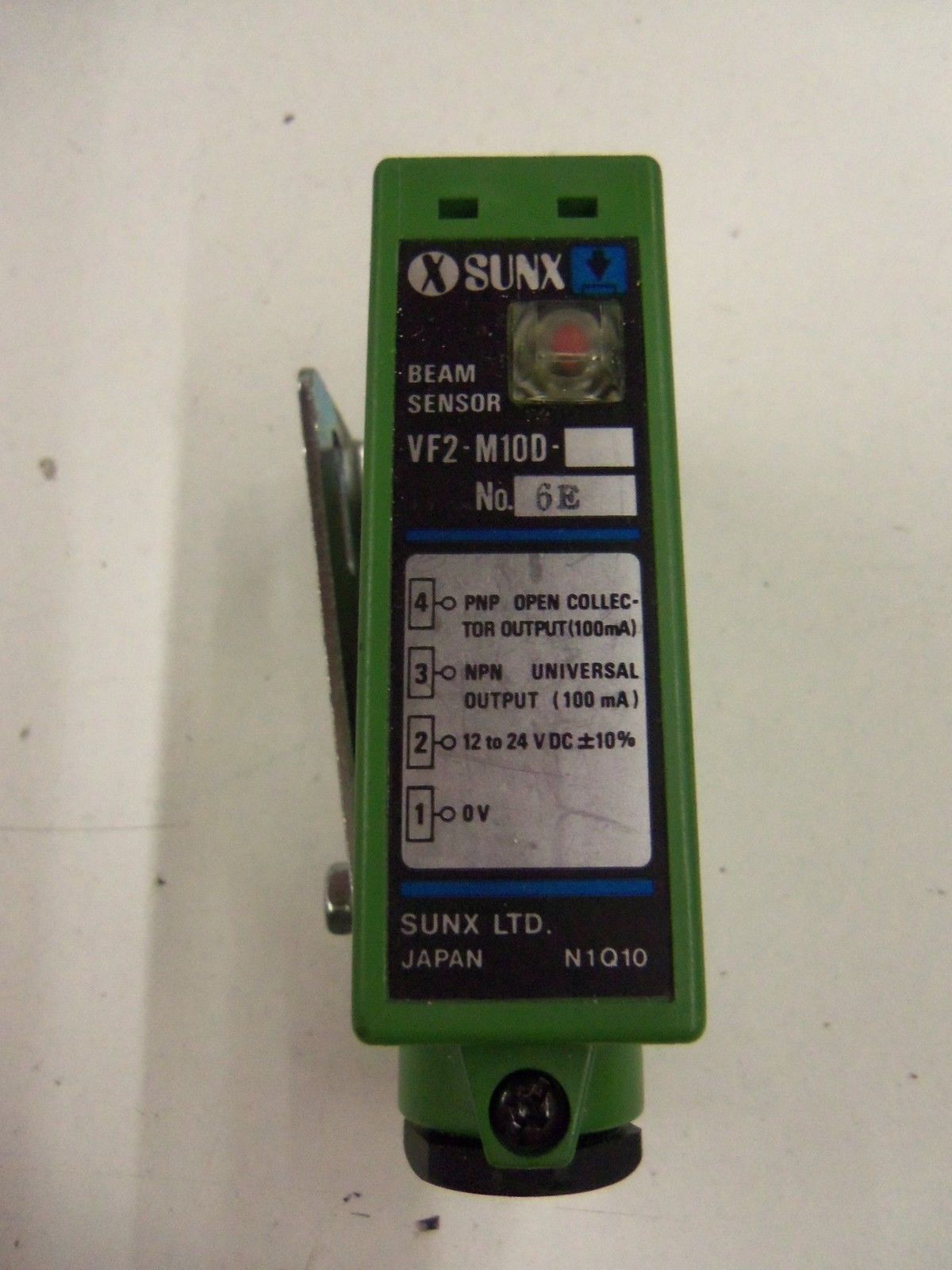 SUNX  VF2-M10D *NEW NO BOX*