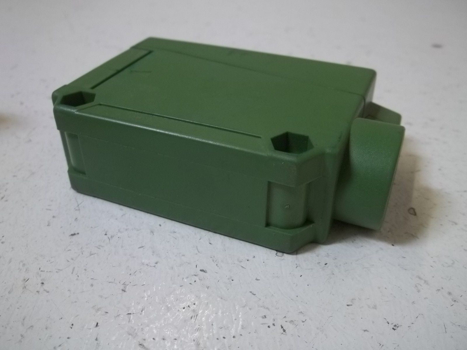 SUNX VF2-RM5 PHOTOELECTRIC SENSOR *USED*